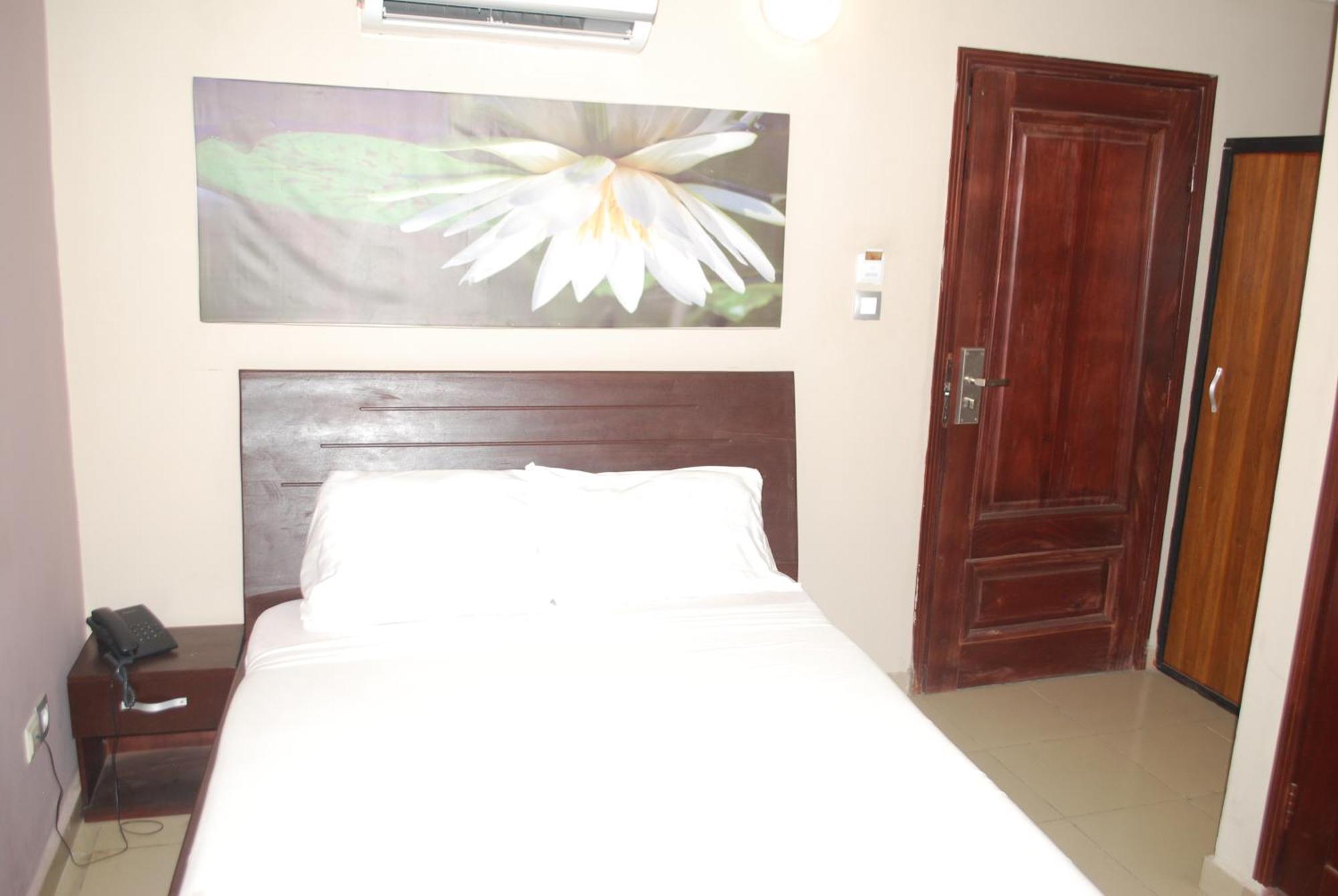 Benin City Center Hotel Cotonou Exterior foto
