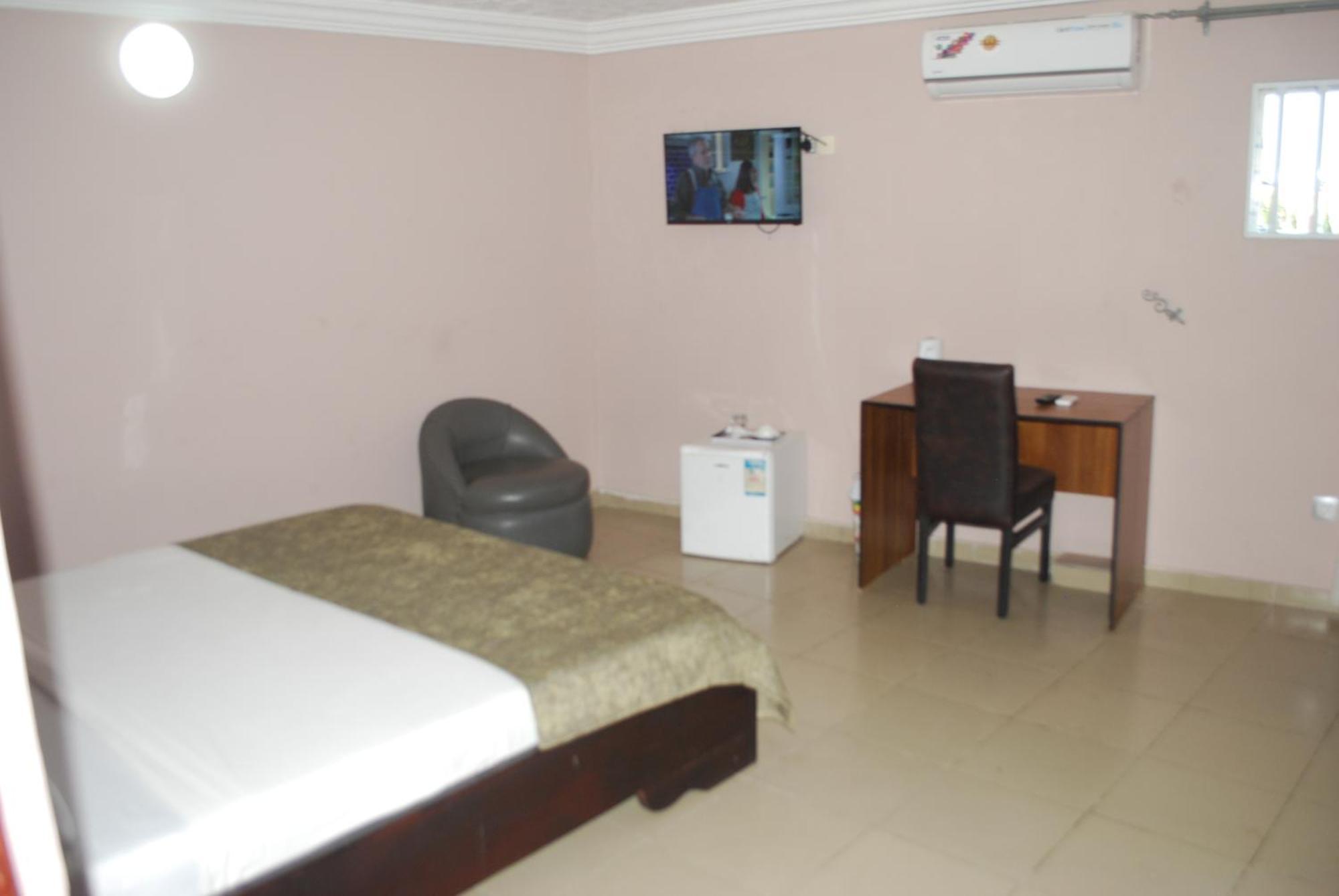 Benin City Center Hotel Cotonou Exterior foto