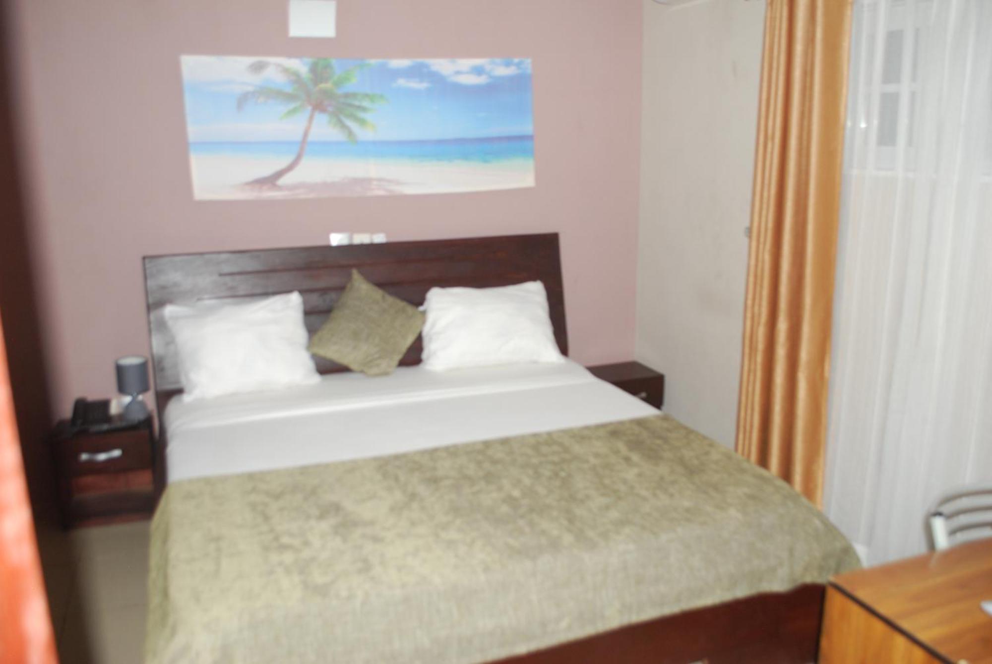 Benin City Center Hotel Cotonou Exterior foto